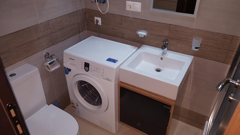Mimino Apartment Deluxe First Line Batumi Room photo
